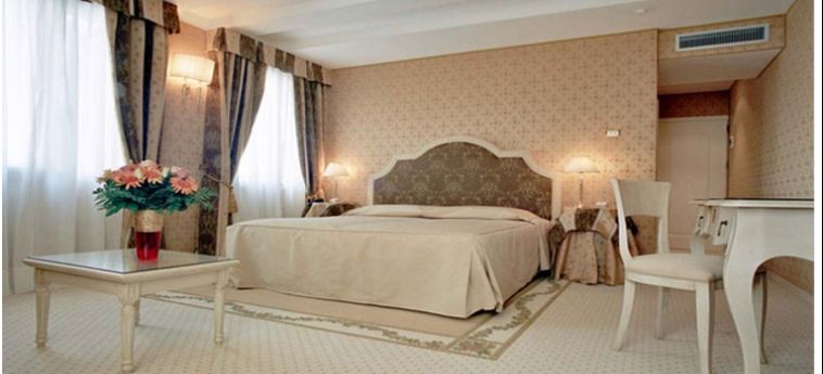 Hotel Acca :  VENISE