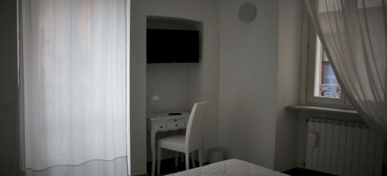 Hotel La Terrazza Vercelli Bed & Charme:  VERCELLI
