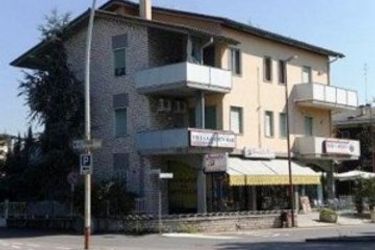 Hotel Villa Dorama:  VERONA