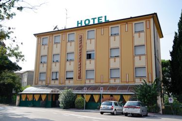 Novo Hotel Rossi:  VERONA