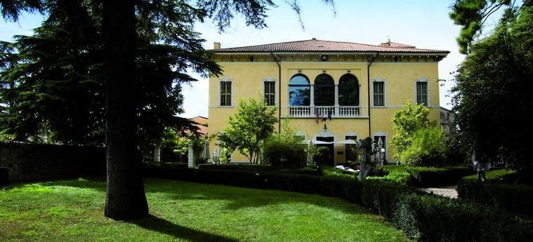 Villa Quaranta Tommasi Wine Hotel & Spa:  VERONA