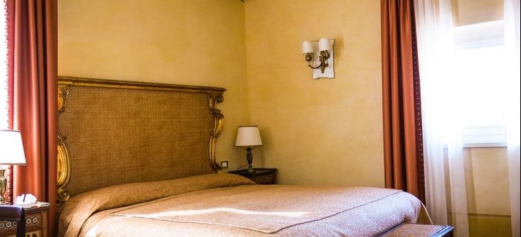 Hotel Relais Fra' Lorenzo:  VERONE