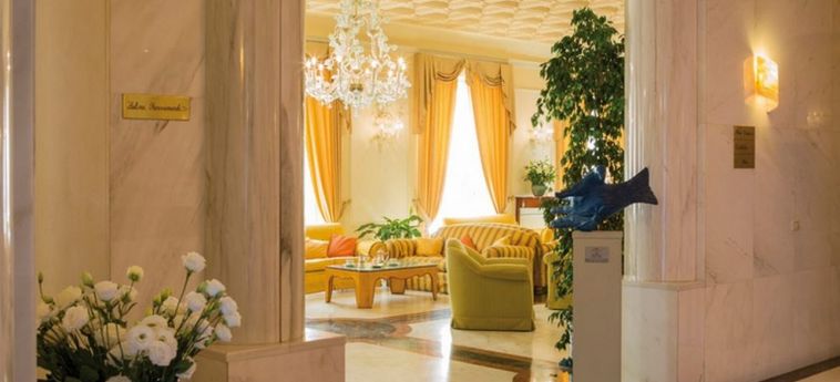 Hotel Plaza E De Russie - Relais & Châteaux:  VIAREGGIO - LUCCA