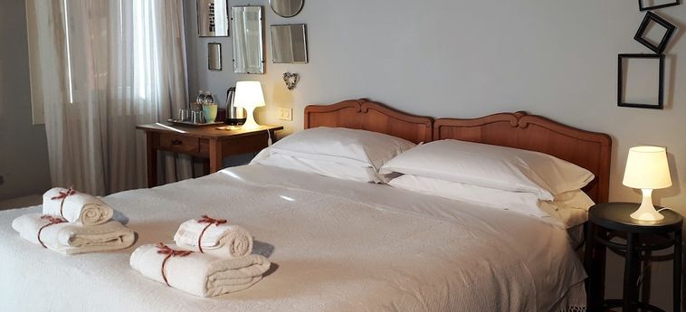Hotel Bed &breakfast Portico Rosso:  VICENZA