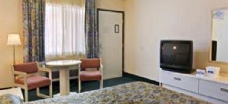 Hotel Hilltop Inn & Suites:  VICTORVILLE (CA)