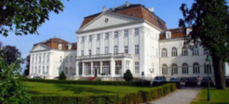 Austria Trend Hotel Schloss Wilhelminenberg:  VIENA