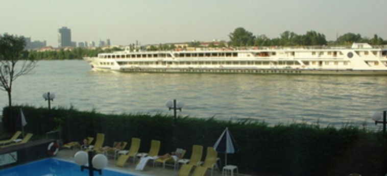 Hotel Hilton Vienna Danube Waterfront:  VIENA