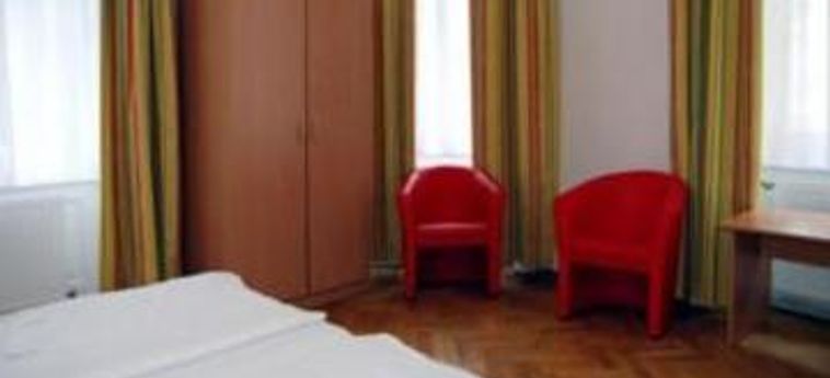 Suite Hotel 200M Zum Prater:  VIENNA