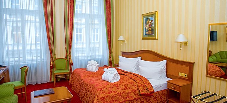 Hotel Opera Suites:  VIENNA
