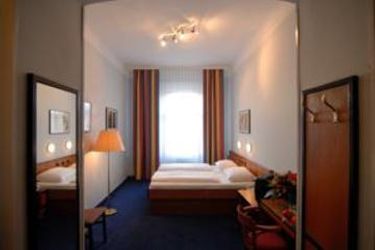 Hotel Drei Kronen:  VIENNA