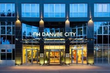 Hotel Nh Danube City:  VIENNA