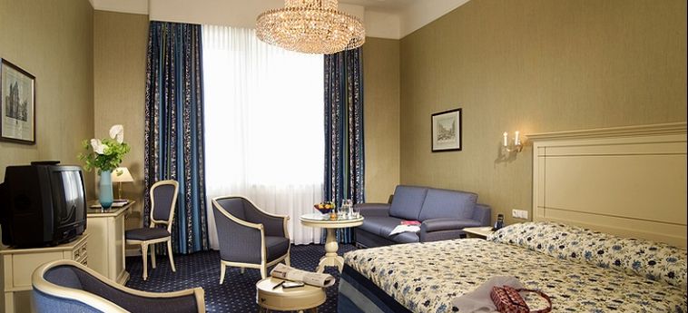 Hotel De France:  VIENNA
