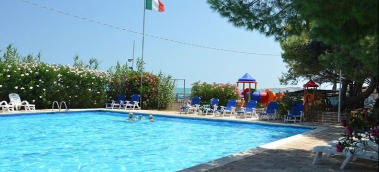 Hotel Gabbiano Beach:  VIESTE - FOGGIA