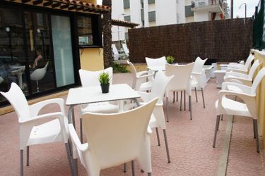Hotel Adia Cunit Playa:  VILANOVA I LA GELTRU - BARCELONA