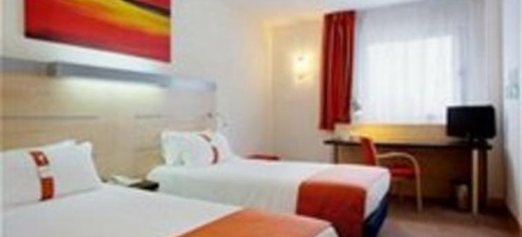 Hotel Holiday Inn Express Vitoria:  VITORIA