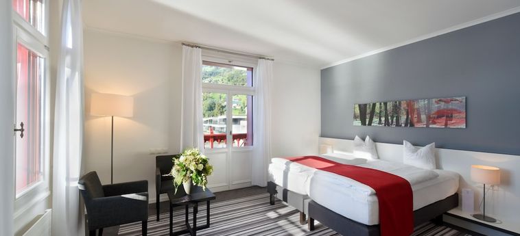 Hotel Vitznauerhof:  VITZNAU