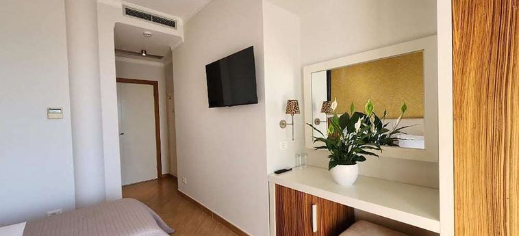 Hotel Gold Vlorë: Foto 