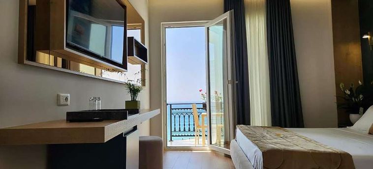 Hotel Gold:  VLORË
