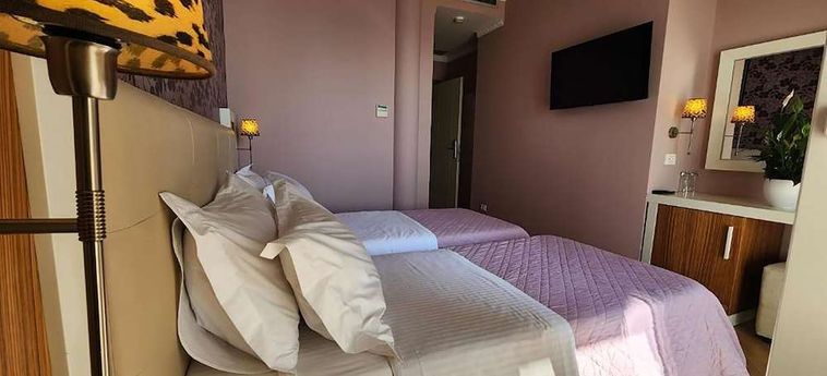 Hotel Gold:  VLORË