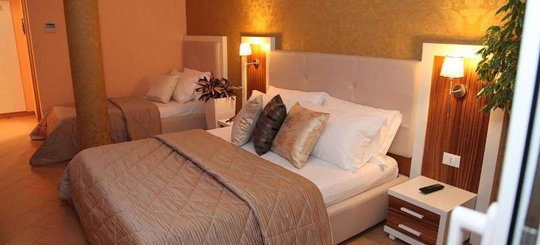Hotel Gold:  VLORË