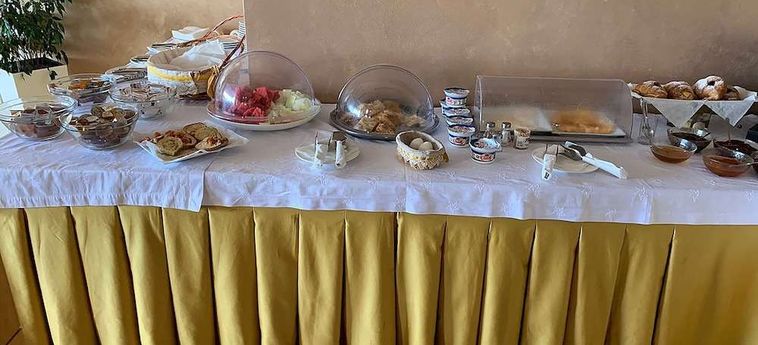 Hotel Gold:  VLORË