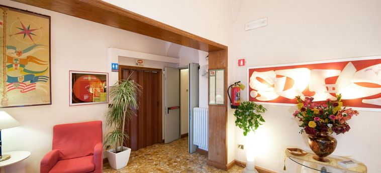 Hotel Allegroitalia Nazionale Volterra:  VOLTERRA - PISA