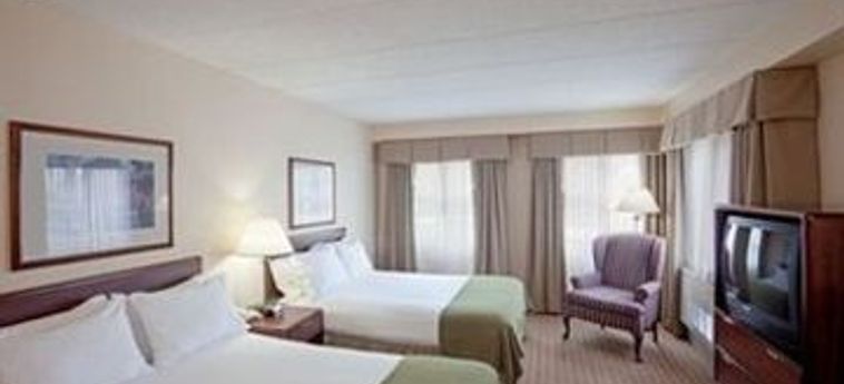 Hotel Holiday Inn Express Boston-Waltham:  WALTHAM (MA)