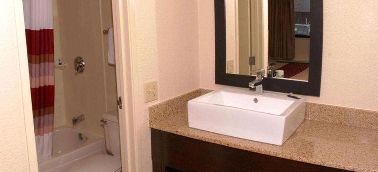 Hotel Red Roof Plus Alexandria Washington (Dc): Foto 