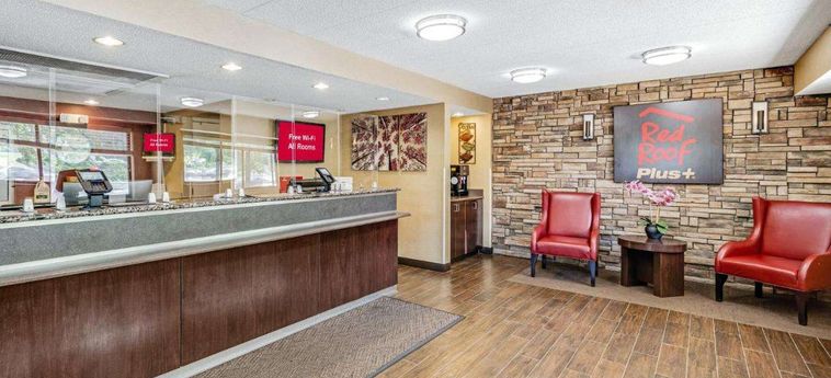 Hotel Red Roof Plus Alexandria Washington (Dc): Foto 