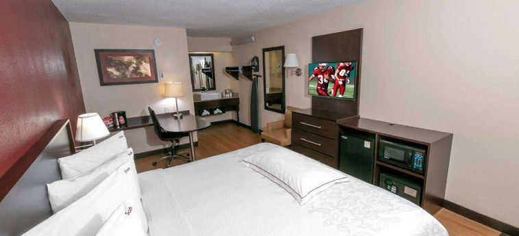 Hotel Red Roof Plus Alexandria Washington (Dc): Foto 