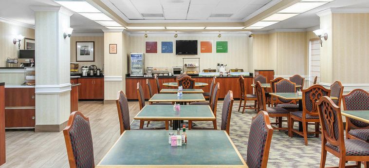 Hotel Comfort Inn Near The Pentagon Washington (Dc): Foto 