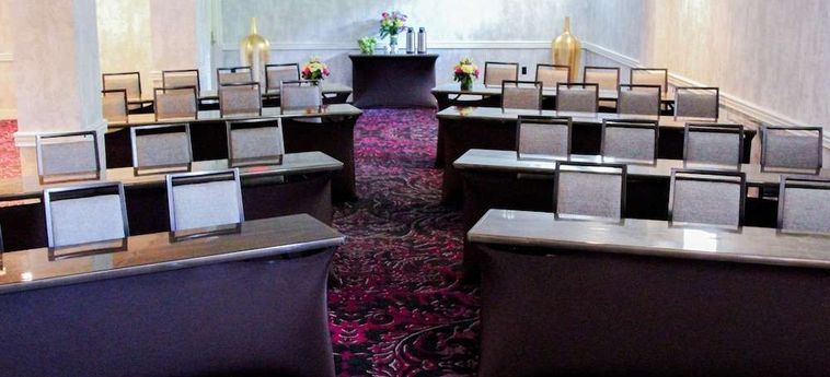 Churchill Hotel Near Embassy Row Washington (Dc) : Photo 
