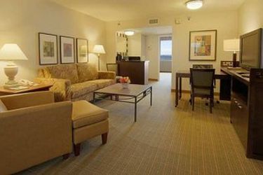Hotel Embassy Suites By Hilton Washington Dc Chevy Chase Pavilion:  WASHINGTON (DC)