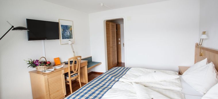 Garni Hotel Frohburg:  WEGGIS