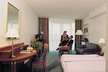 Hotel Ramada By Wyndham Weimar:  WEIMAR
