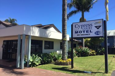 Hotel Cypress Court Motel:  WHANGAREI