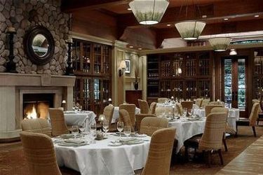Hotel Chateau Whistler Resort:  WHISTLER