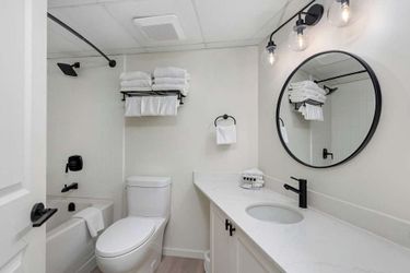 Hotel Ace Cascade Whistler: Photo 