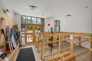 Hotel Ace Cascade Whistler: Photo 