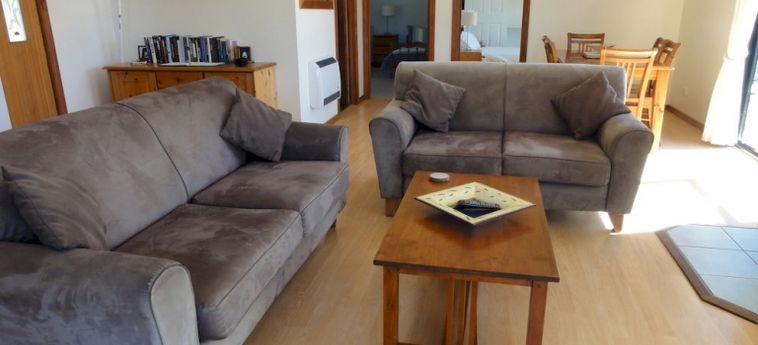 Storm Bay Guest House:  WHITE BEACH - TASMANIA