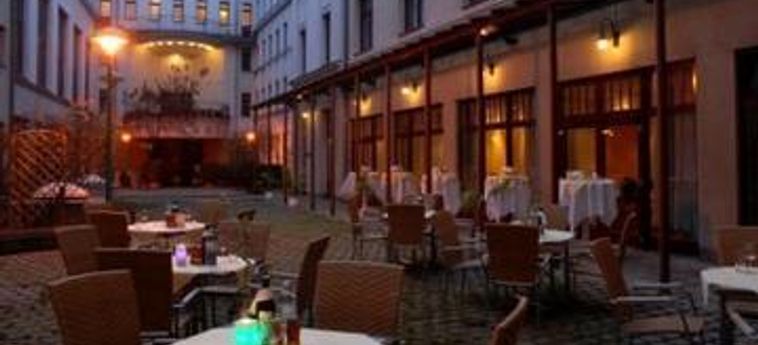 Austria Trend Hotel Favorita:  WIEN
