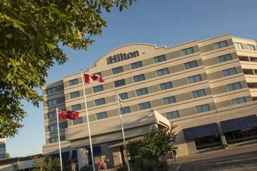 Hotel Hilton Suites Winnipeg Airport:  WINNIPEG
