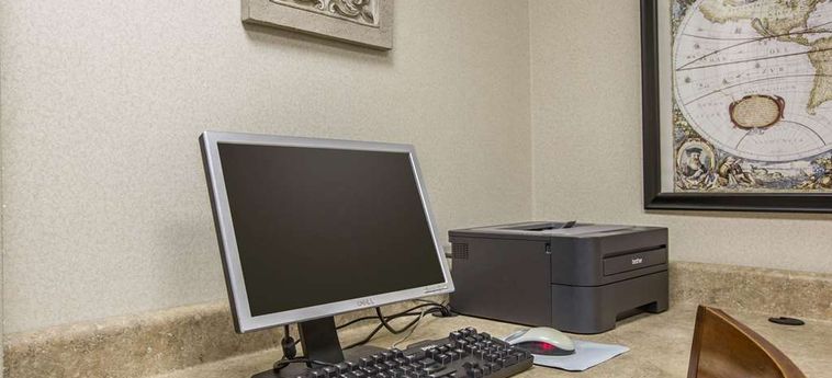Hotel Quality Inn &Amp; Suites Hanes Mall Winston Salem (Nc): Photo 