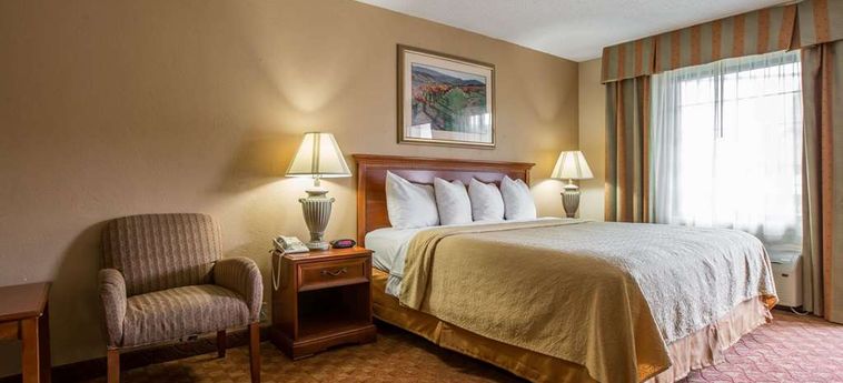 Hotel Quality Inn &Amp; Suites Hanes Mall Winston Salem (Nc): Photo 