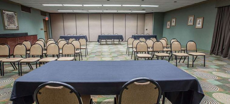 Hotel Quality Inn &Amp; Suites Hanes Mall Winston Salem (Nc): Photo 