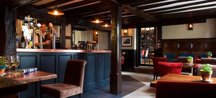 Hotel The Talbot Inn:  WOKING