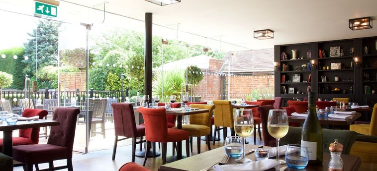 Hotel The Talbot Inn:  WOKING