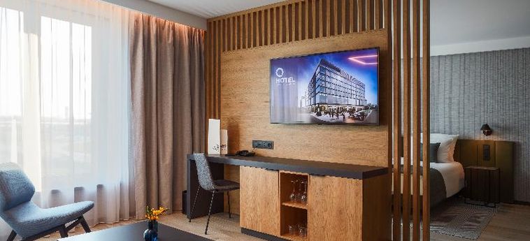 Q Hotel Plus Wroclaw Bielany Wroclaw: Photo 