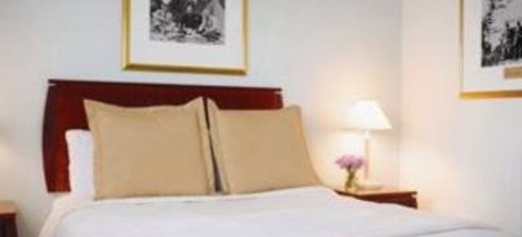 Chateau Nova Hotel & Suites:  YELLOWKNIFE - NORTHWEST TERRITORIES