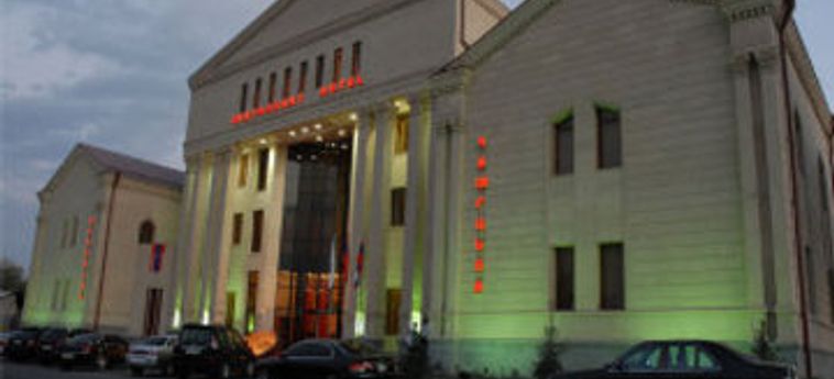 Hotel Armenian Royal Palace:  YEREVAN